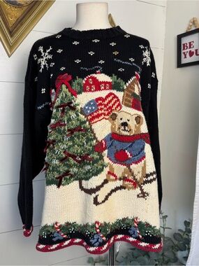 VTG Tiara International Women’s Winter Sweater L Beaded Tree Bear C. 2002